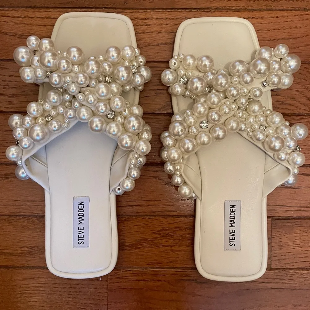 Steve Madden Duri Womens Embellished Imitation Pearl Slide Sandals - Picture 3 of 5